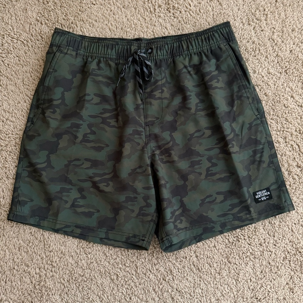 NWOT Violent Gentleman Green Camo Utility Shorts